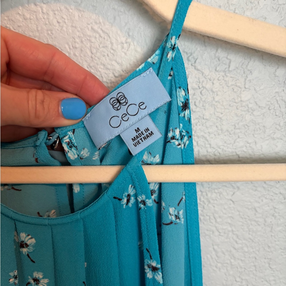 Cece Blue Floral Halter Top - Picture 3 of 5